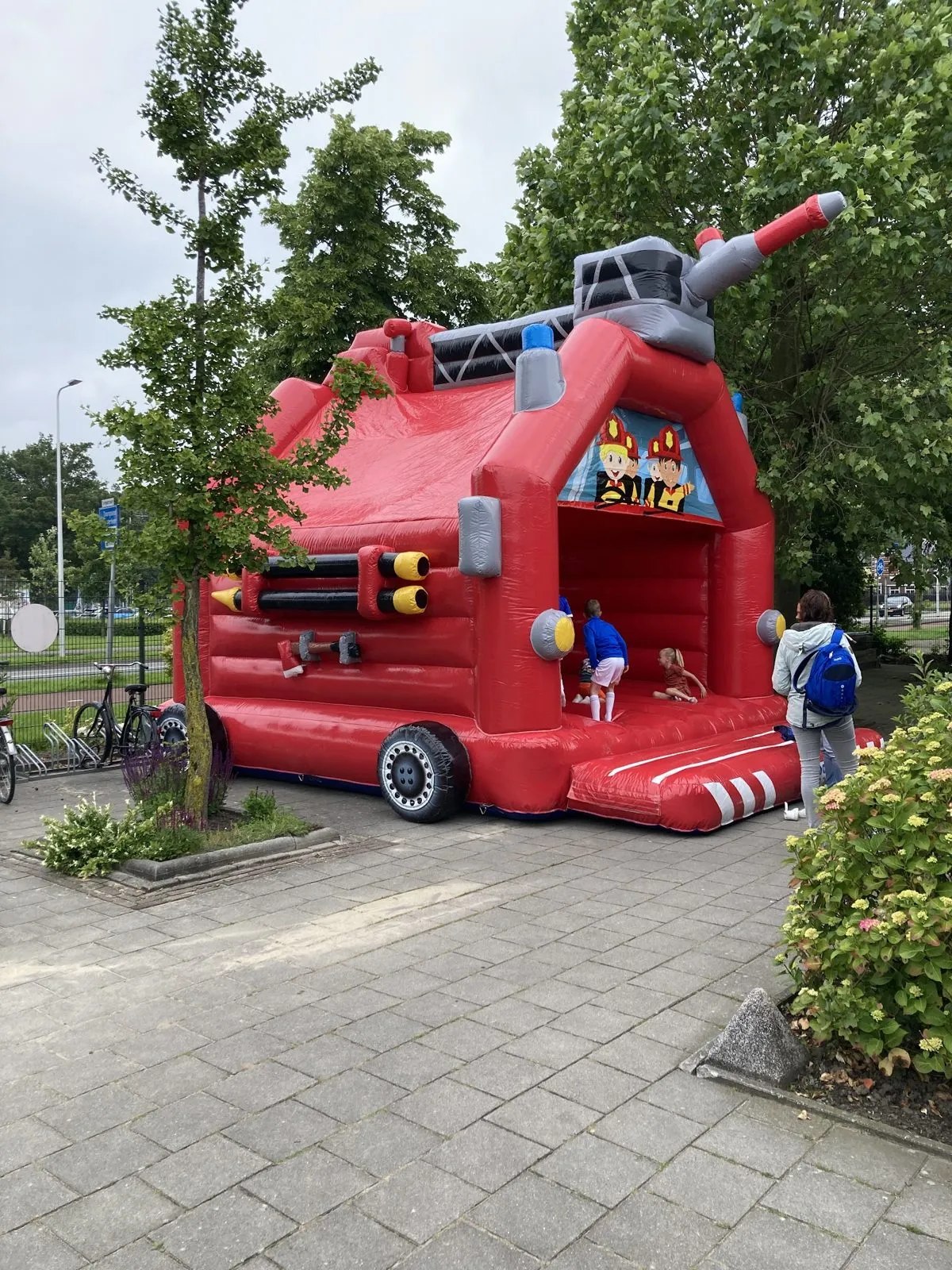 Brandweer springkussen, foto 2