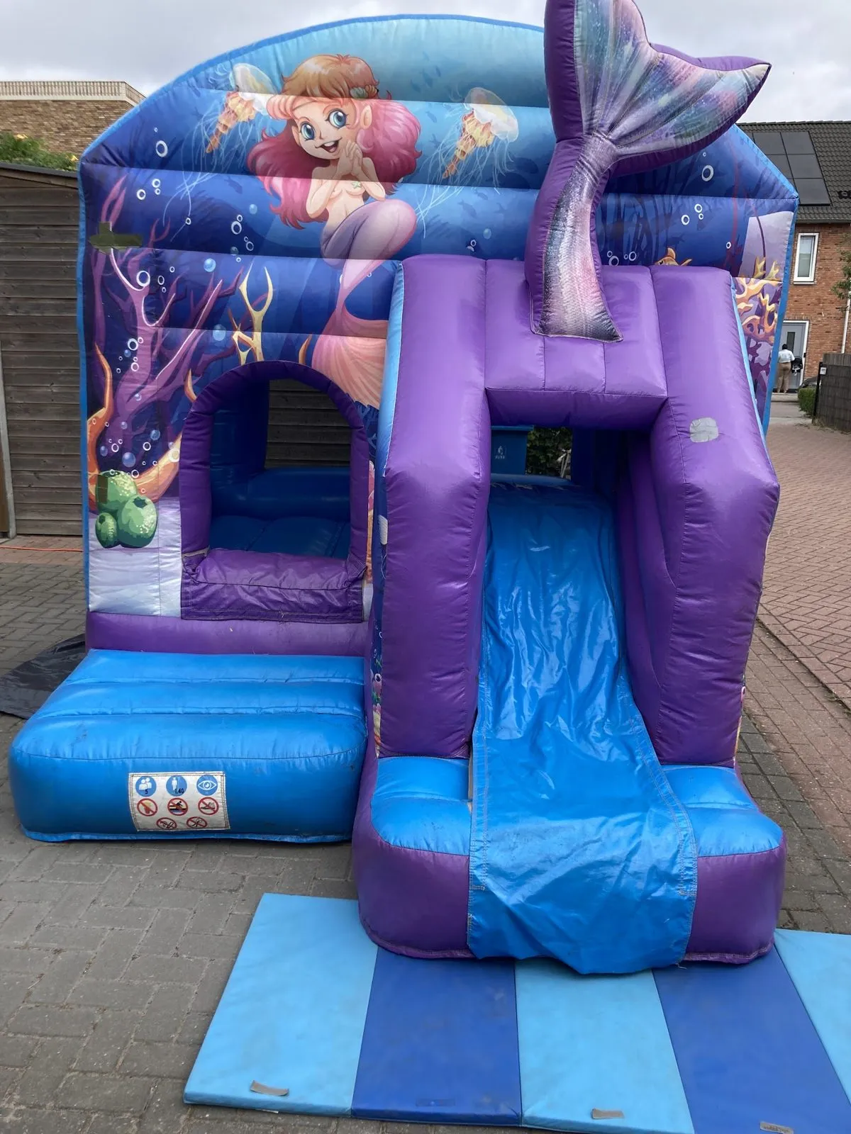 Springkussen Zeemeermin met glijbaan, foto 2